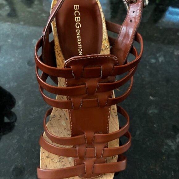 BCBG wedge sandals size 6 BCBG Eneration Wedges - New - 6B/36 - Picture 2 of 5